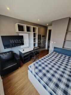FLAT 67