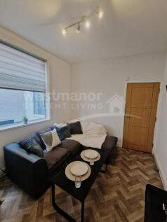 KITCHEN/LOUNGE
