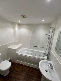 FLAT 6