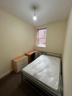 FLAT 4