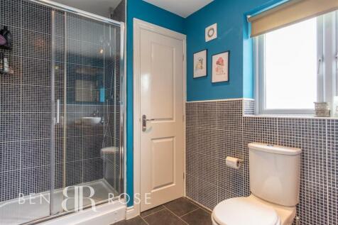 Master Ensuite