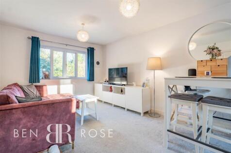 Lounge/Kitchen