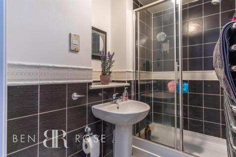 Master Ensuite