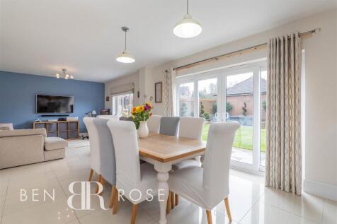 Kitchen/Diner/Snug