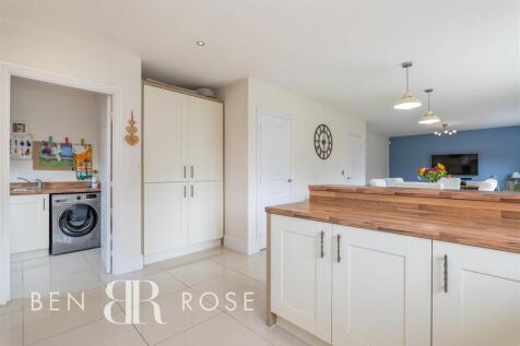 Kitchen/Diner/Snug