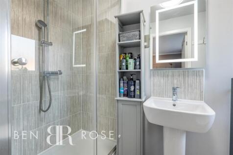 Master Ensuite