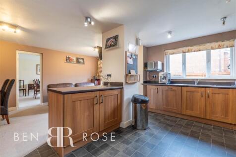 Kitchen/Diner/Snug