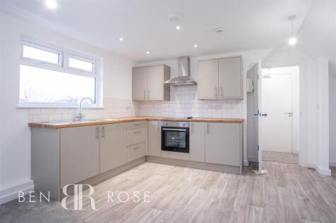 Kitchen/Living Area