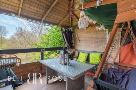 Bird Watch Hut