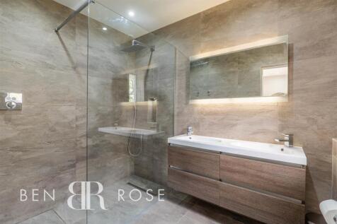 Master Bedroom Ensuite