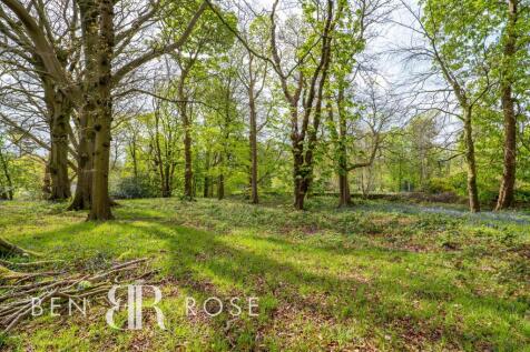 Gardens (Woodland)