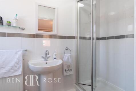 Master Ensuite