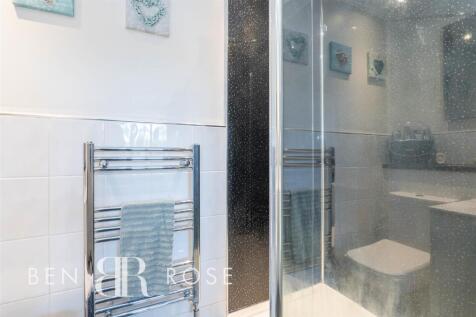 Master Ensuite