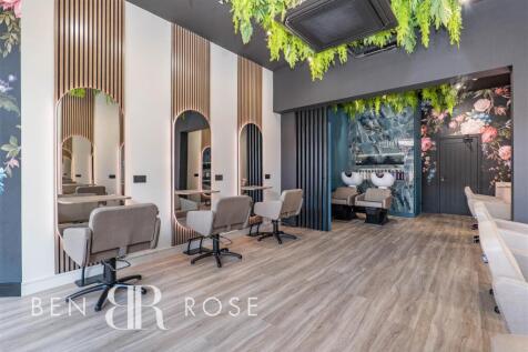 Salon Floor