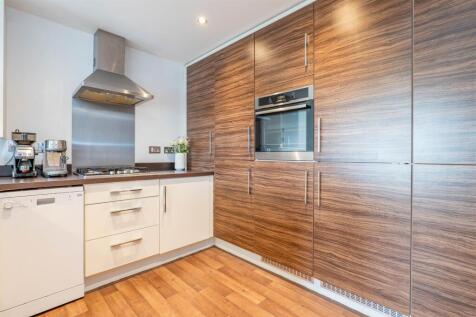 Lounge/Kitchen