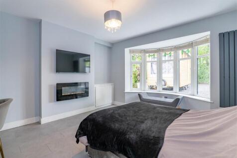Family Room/Bedroom