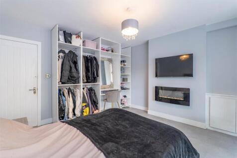 Family Room/Bedroom