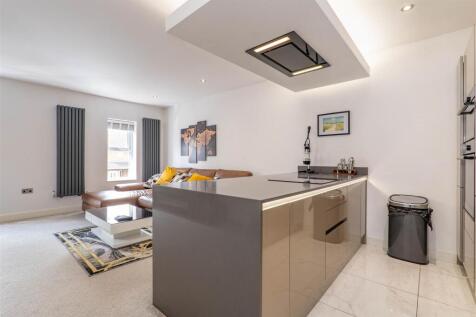 Lounge/Kitchen