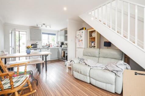 Lounge / Kitchen