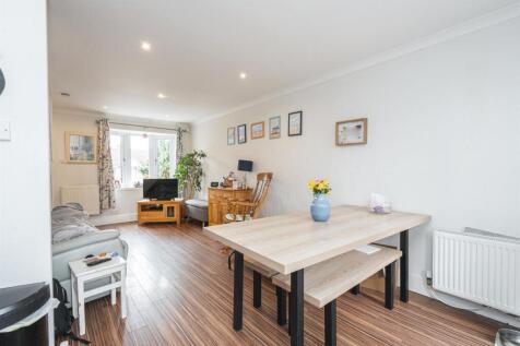 Lounge / Kitchen