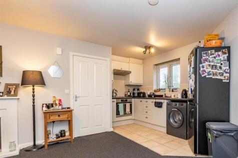 Lounge Kitchen