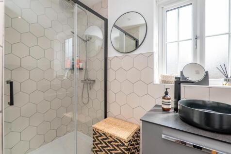 Master Bedroom Ensuite