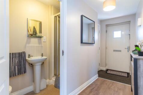 Entrance Hall WC