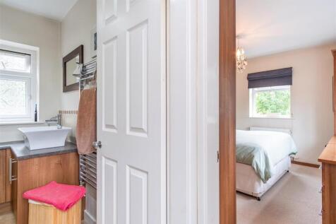 Master/Shower Room