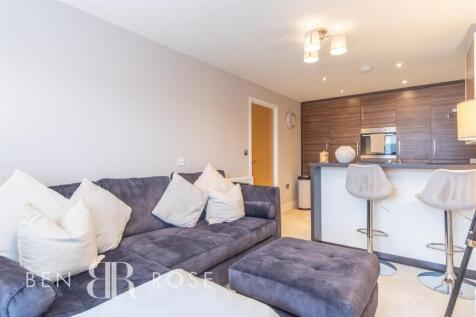 Lounge/Kitchen