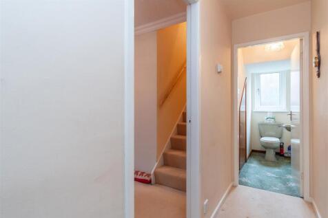 Entrance Hall/WC