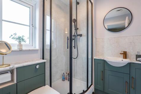 Master Bedroom Ensuite