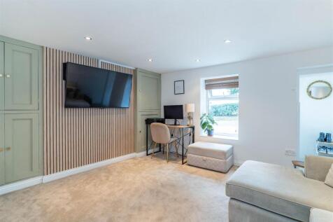 Bedroom Two/Snug
