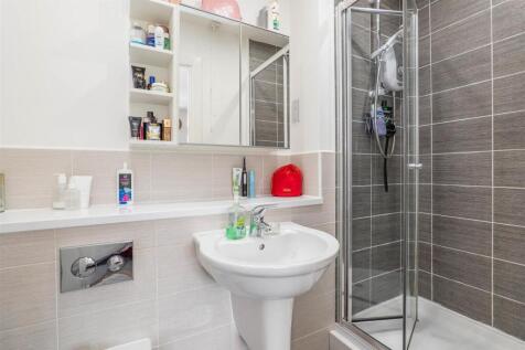 Master Bedroom Ensuite