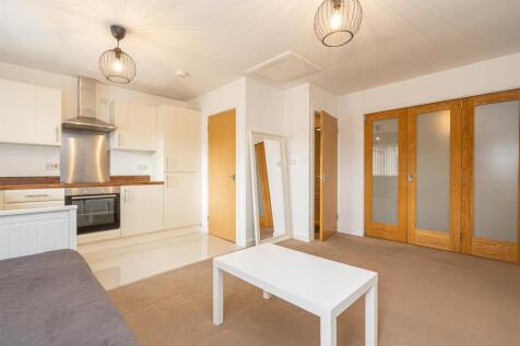 Lounge/Kitchen
