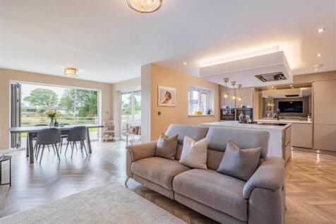 Kitchen/Family Room