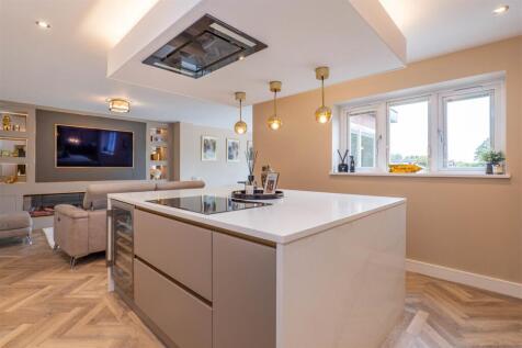 Kitchen/Family Room