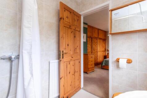 Master Ensuite