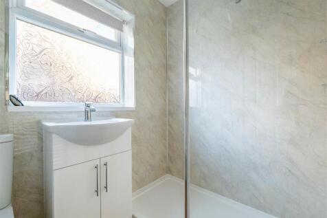 Family Shower Room