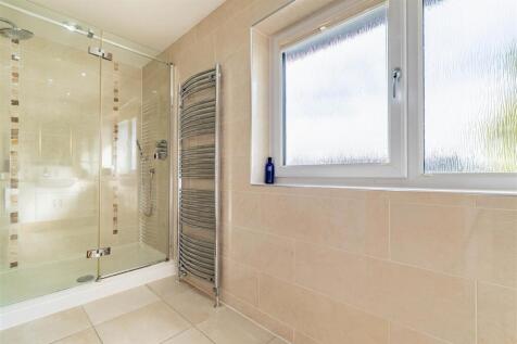 Master Ensuite
