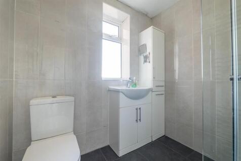 Family Shower Room