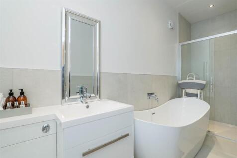 Master Bedroom Ensuite