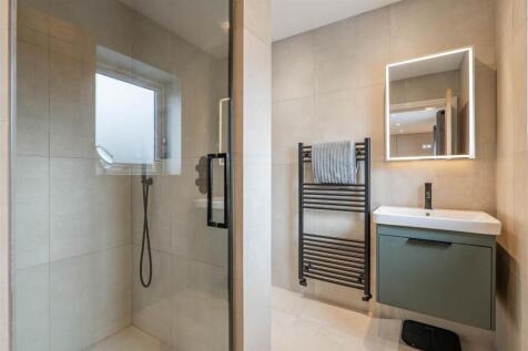 Master Bedroom Ensuite