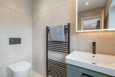 Master Bedroom Ensuite