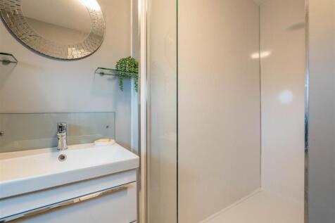 Master Bedroom Ensuite