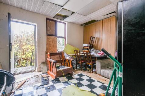 First Floor - Communal Area