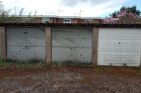 Garage 2.jpg