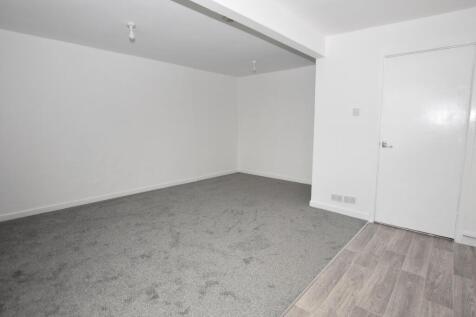 Living room 4.JPG