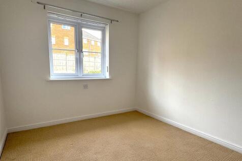 Bedroom 2 2.jpg