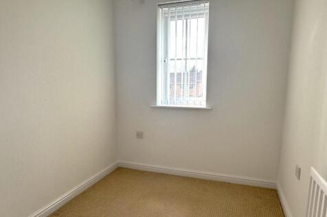 Bedroom 3 1.jpg
