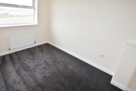 Bedroom 202.JPG